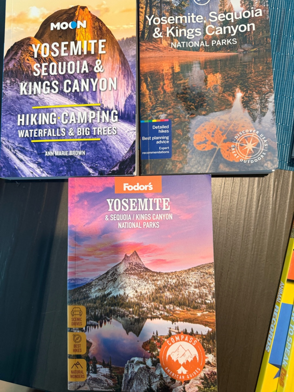National Geographic Yosemite Sequoia & Kings Canyon Guidebook - Blue - Picture 2 of 2